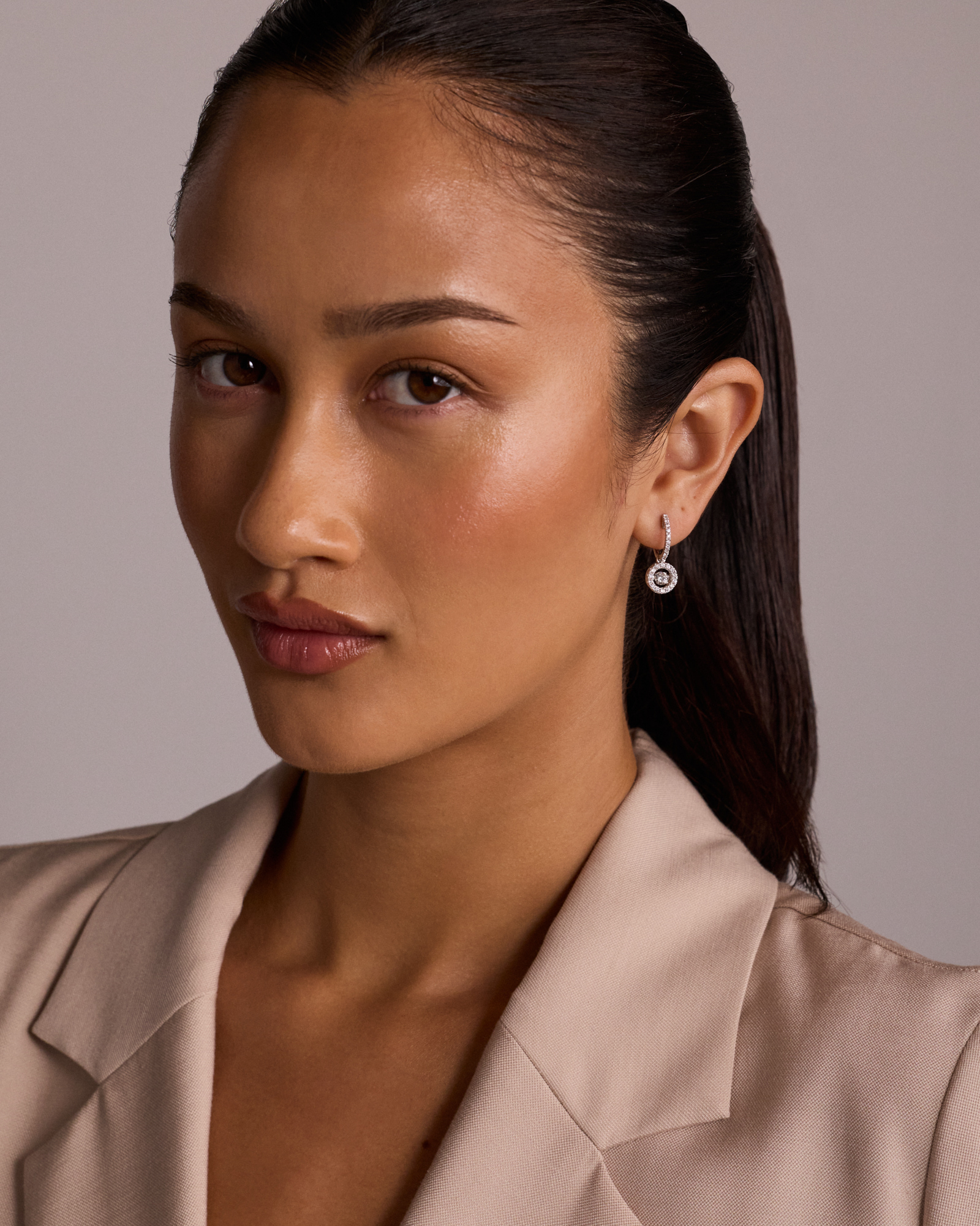 Lume Lab Round Brilliant Huggie Earrings with 0.30 Carat TW of Laboratory-Grown Diamonds in Sterling Silver