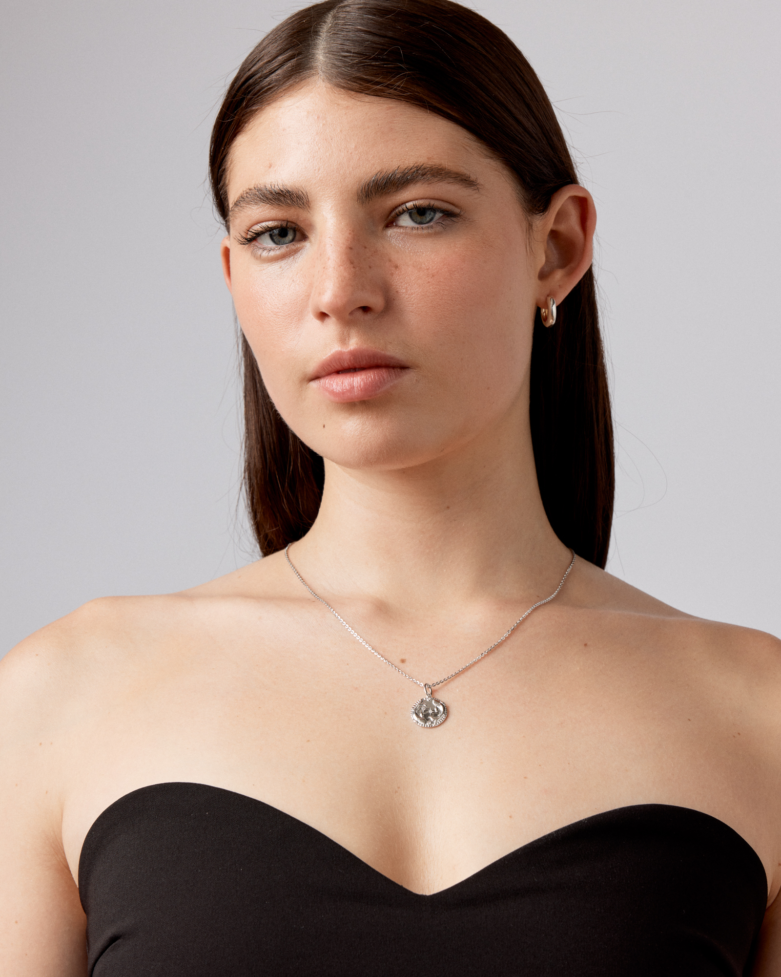 Pendentif zodiaque Poissons avec accents de diamants en argent sterling