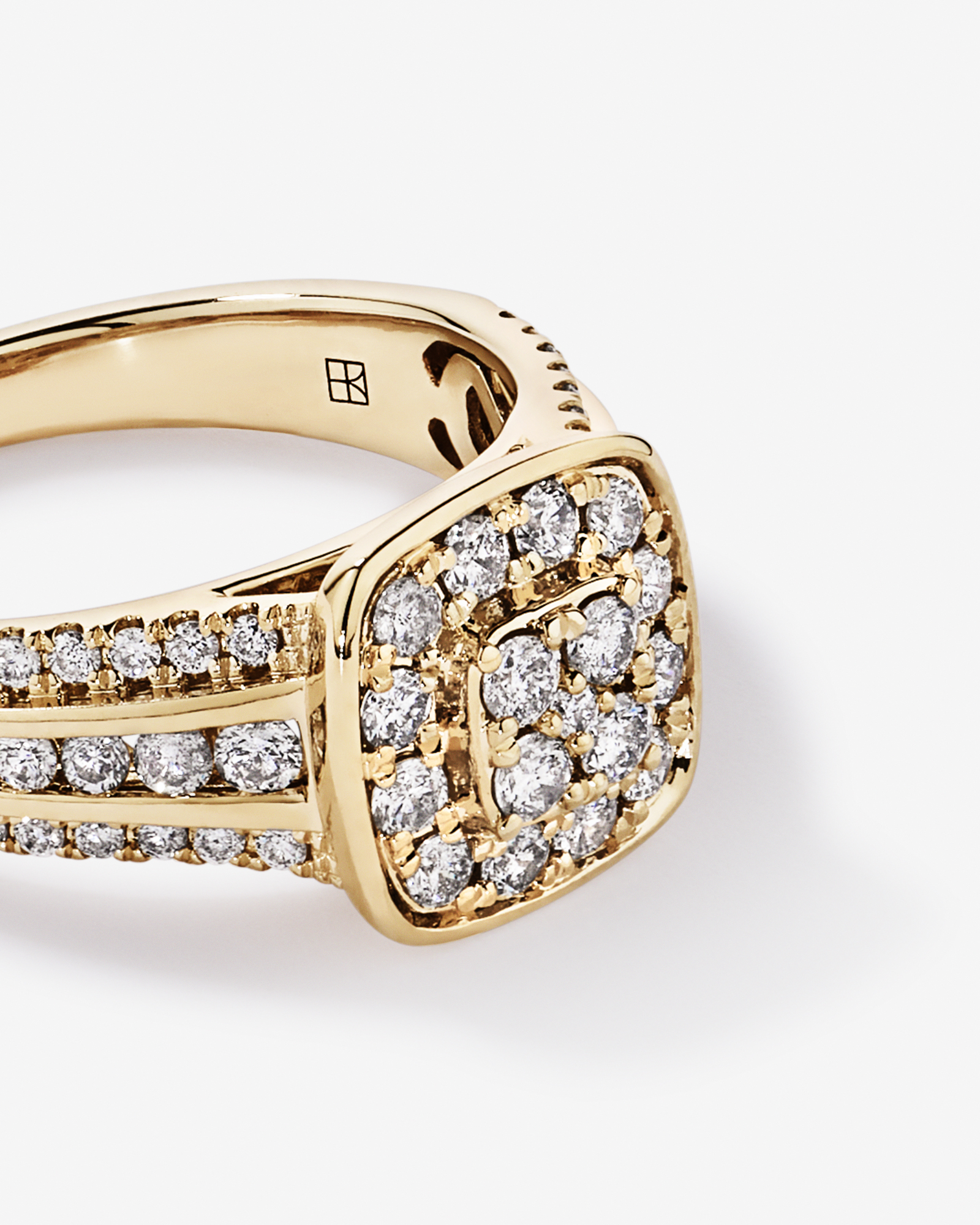 0.85 Carat TW Cushion-Shaped Diamond Cluster Ring 10kt Yellow Gold