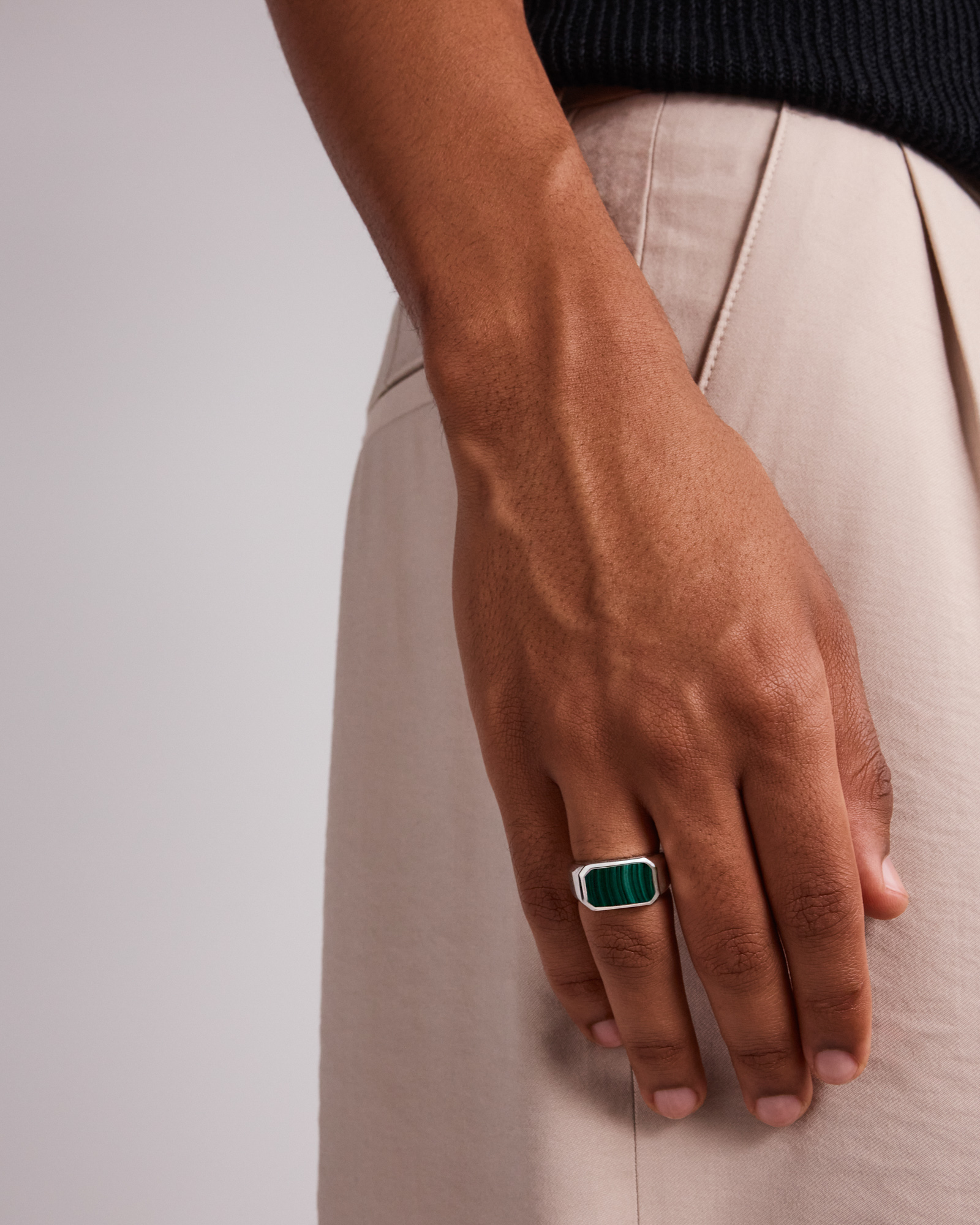 Bague chevalière rectangulaire en argent sterling avec gemme malachite verte pour hommes