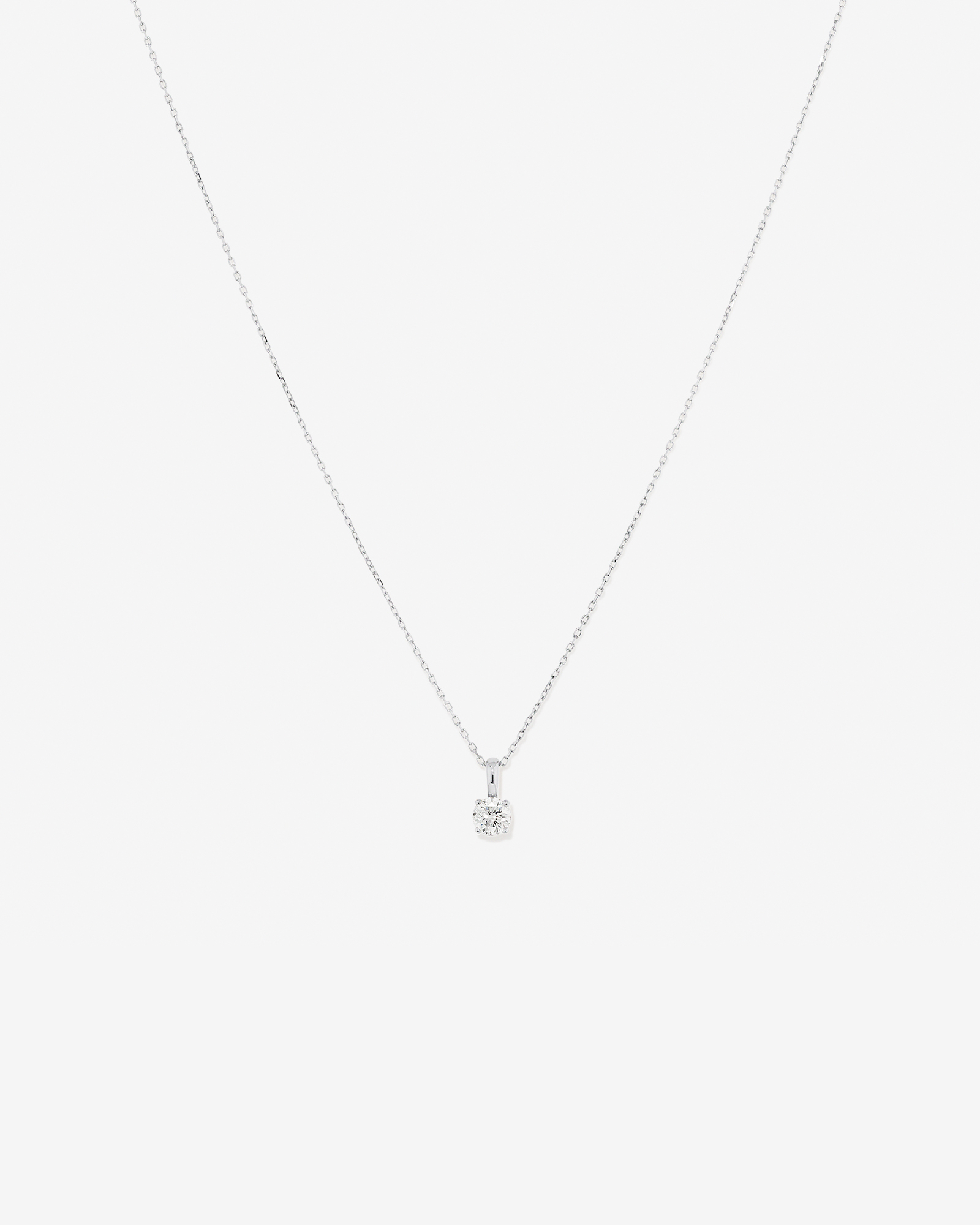 0,25 Carat TW Collier solitaire en diamant en or blanc 18kt