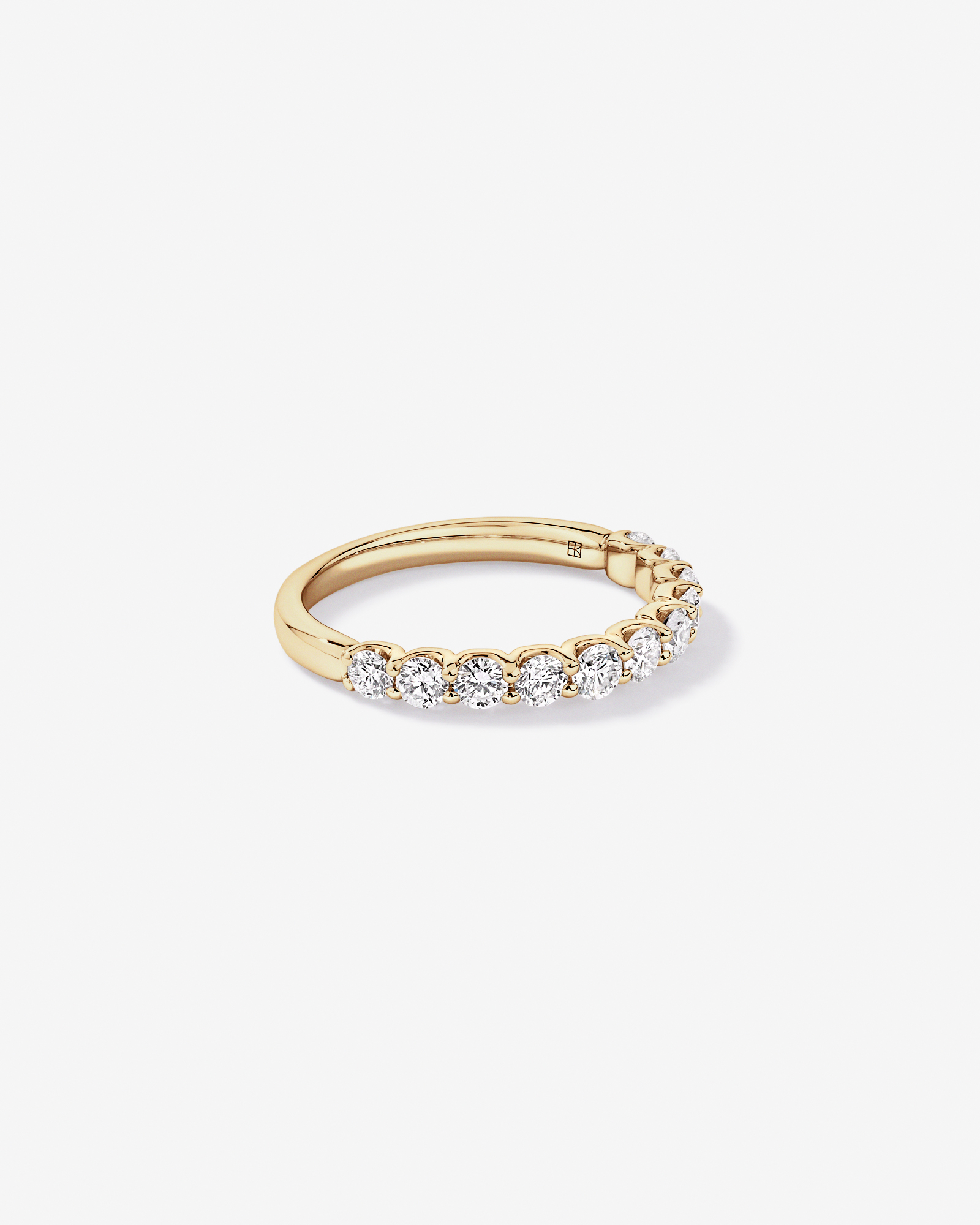 Alliance en or jaune 14 carats sertie d'un diamant rond brillant de synthèse 0,83 carat