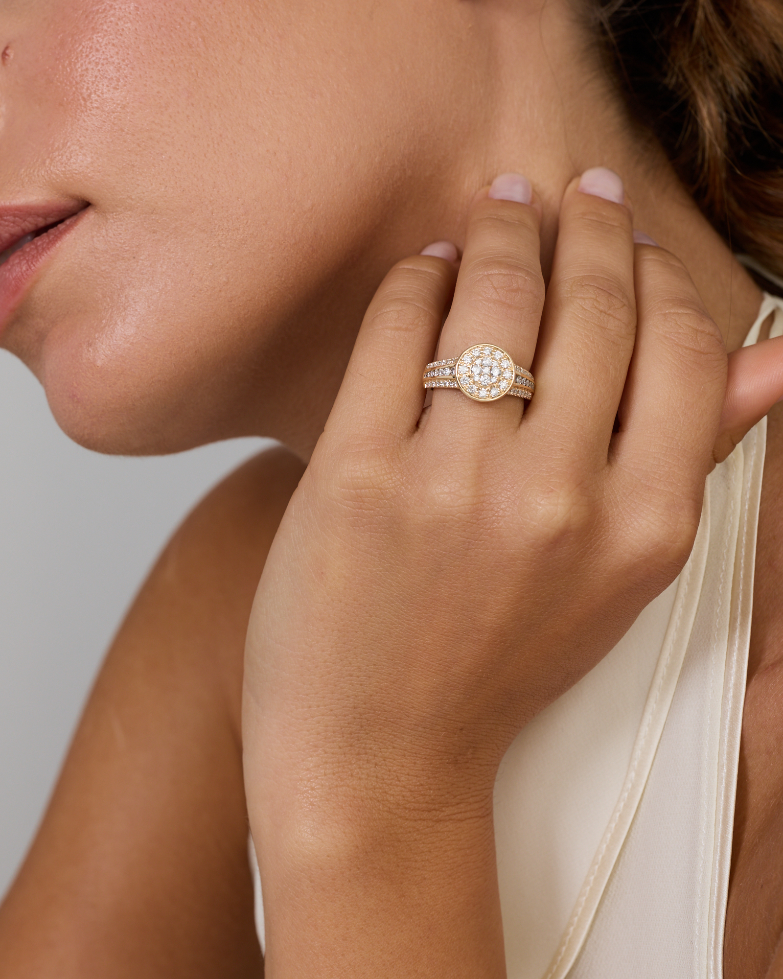 0.85 Carat TW Round Diamond Cluster Ring 10kt Yellow Gold