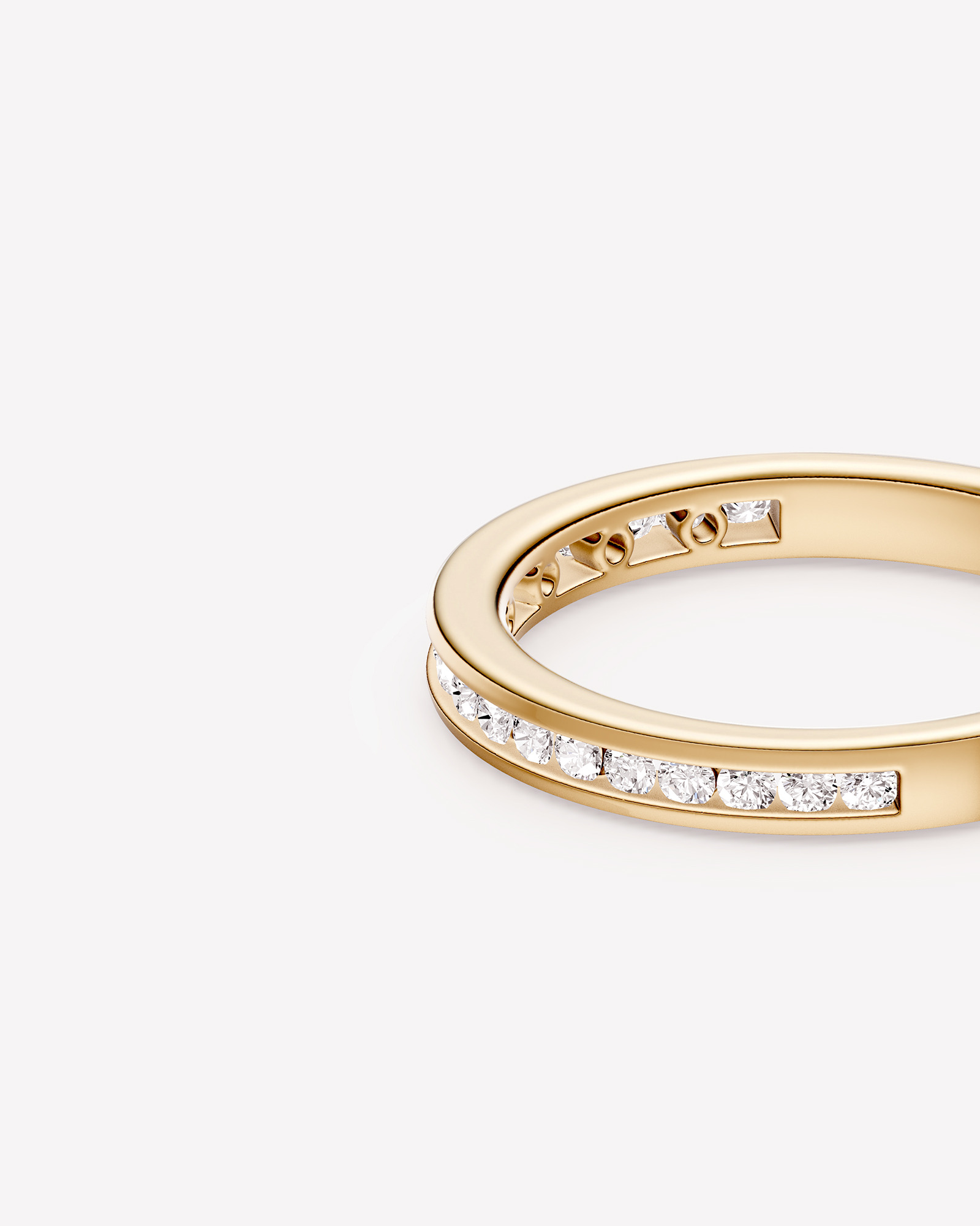 Alliance en or jaune 14 K avec diamants totalisant 0,34 ct