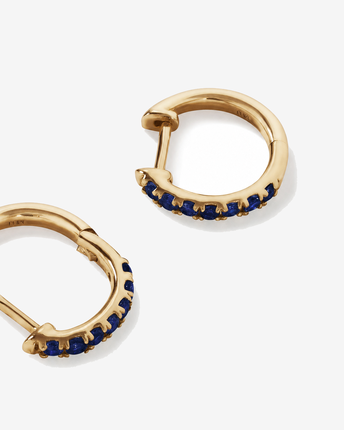 Boucles d'oreilles anneaux Saphir en or jaune 10 ct