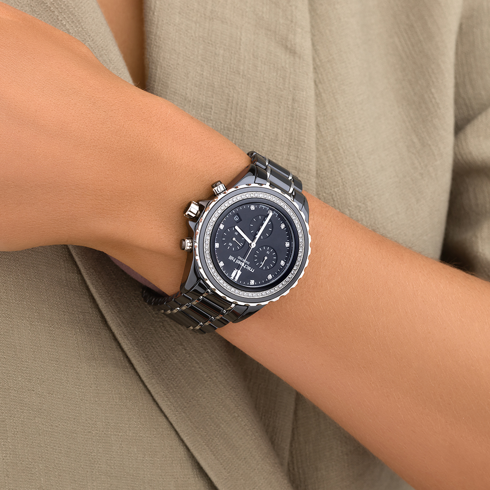 Montre chronographe en céramique noire et acier inoxydable rose avec diamants totalisant 0,50 ct.