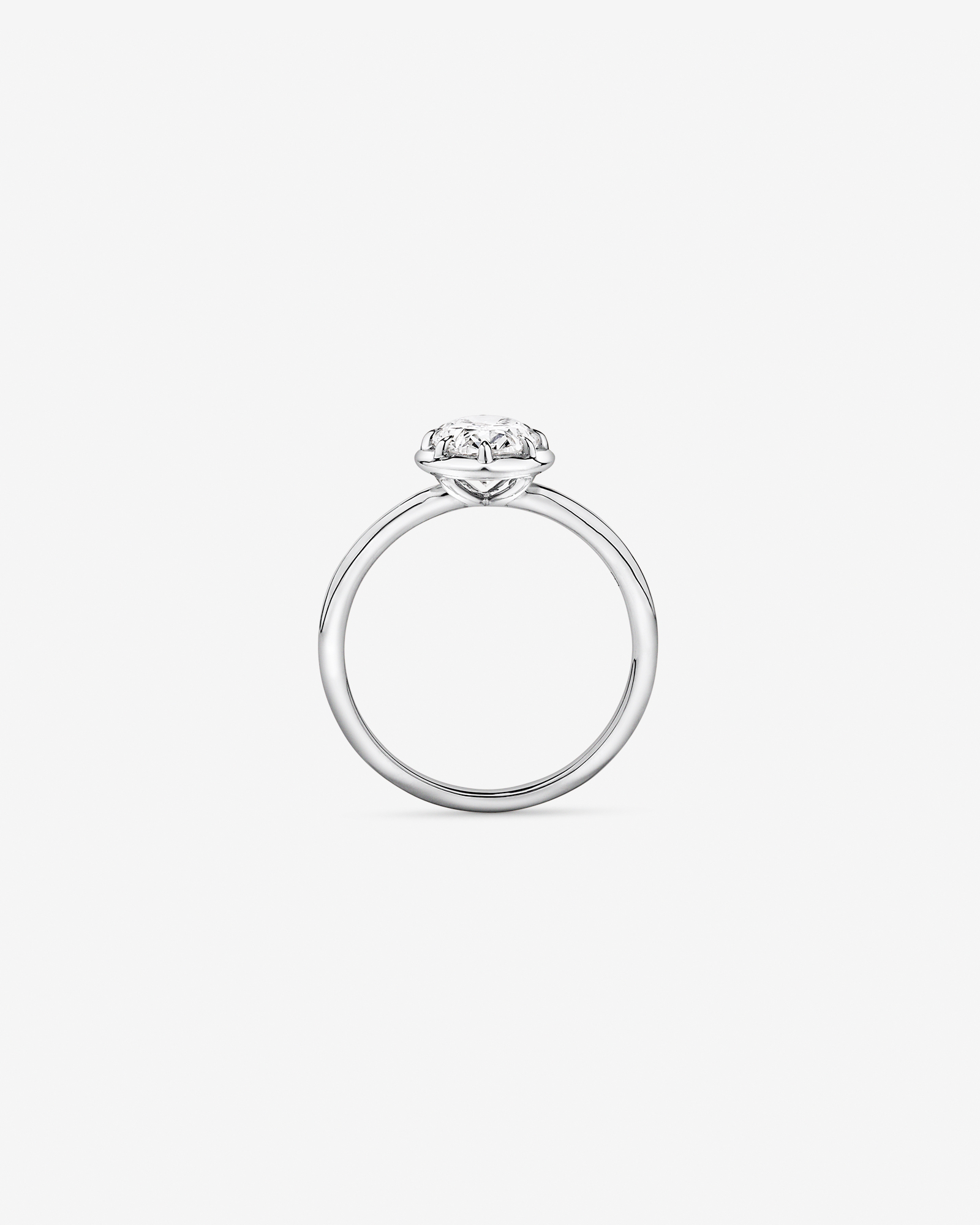 1.50TW Oval Laboratory-Grown Diamond Solitaire Ring 14kt Gold