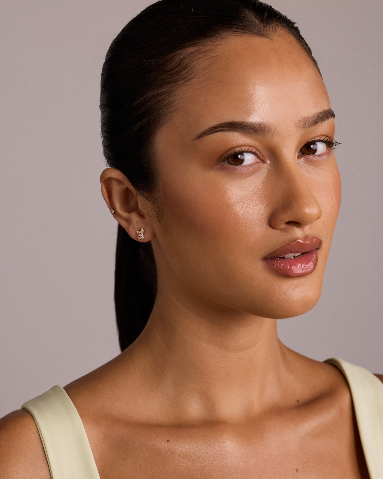 Reindeer Stud Earrings with Cubic Zirconia in 10kt Yellow Gold