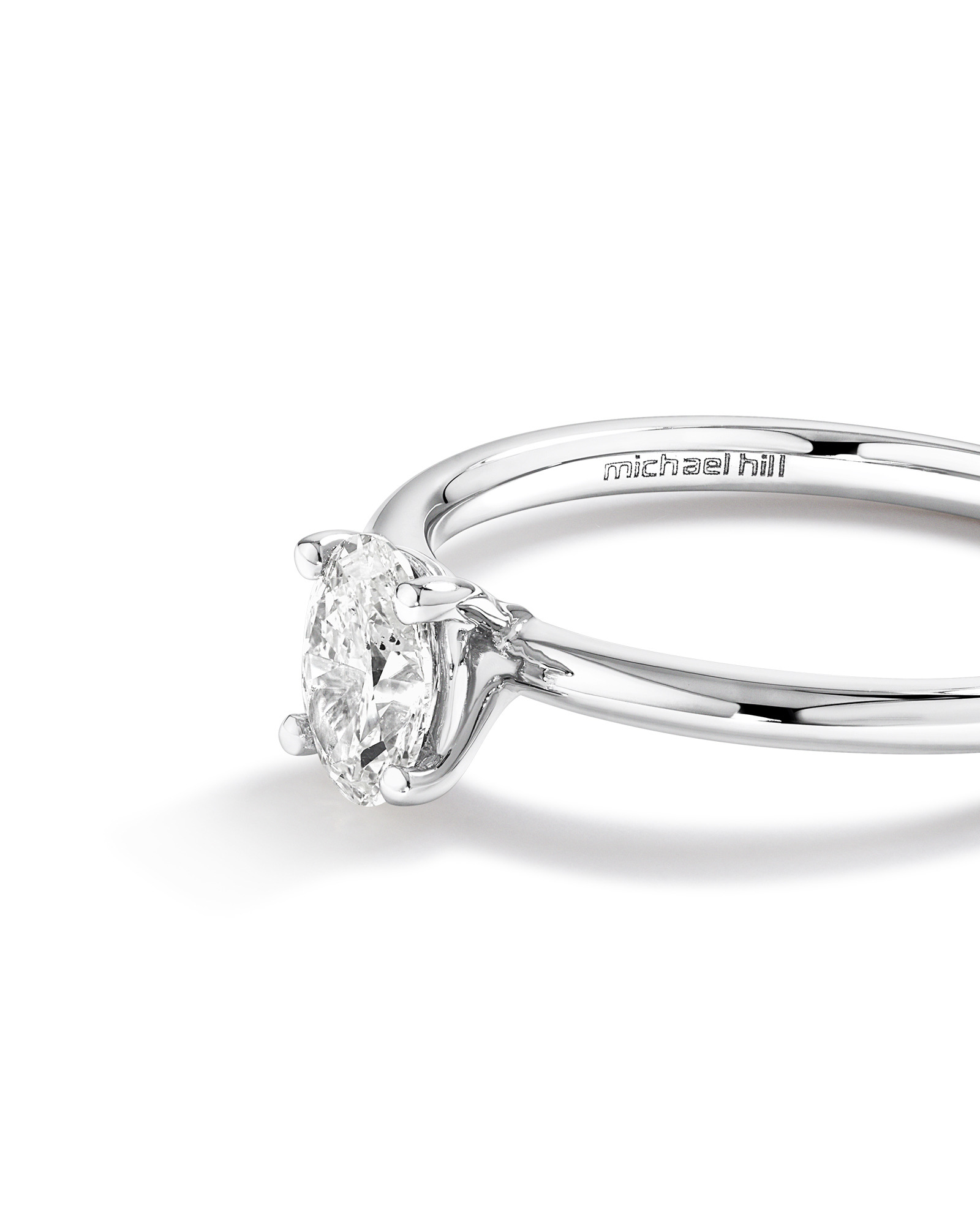 Bague de fiançailles solitaire ovale certifiée TW de 0,50 carat en or blanc 18 carats