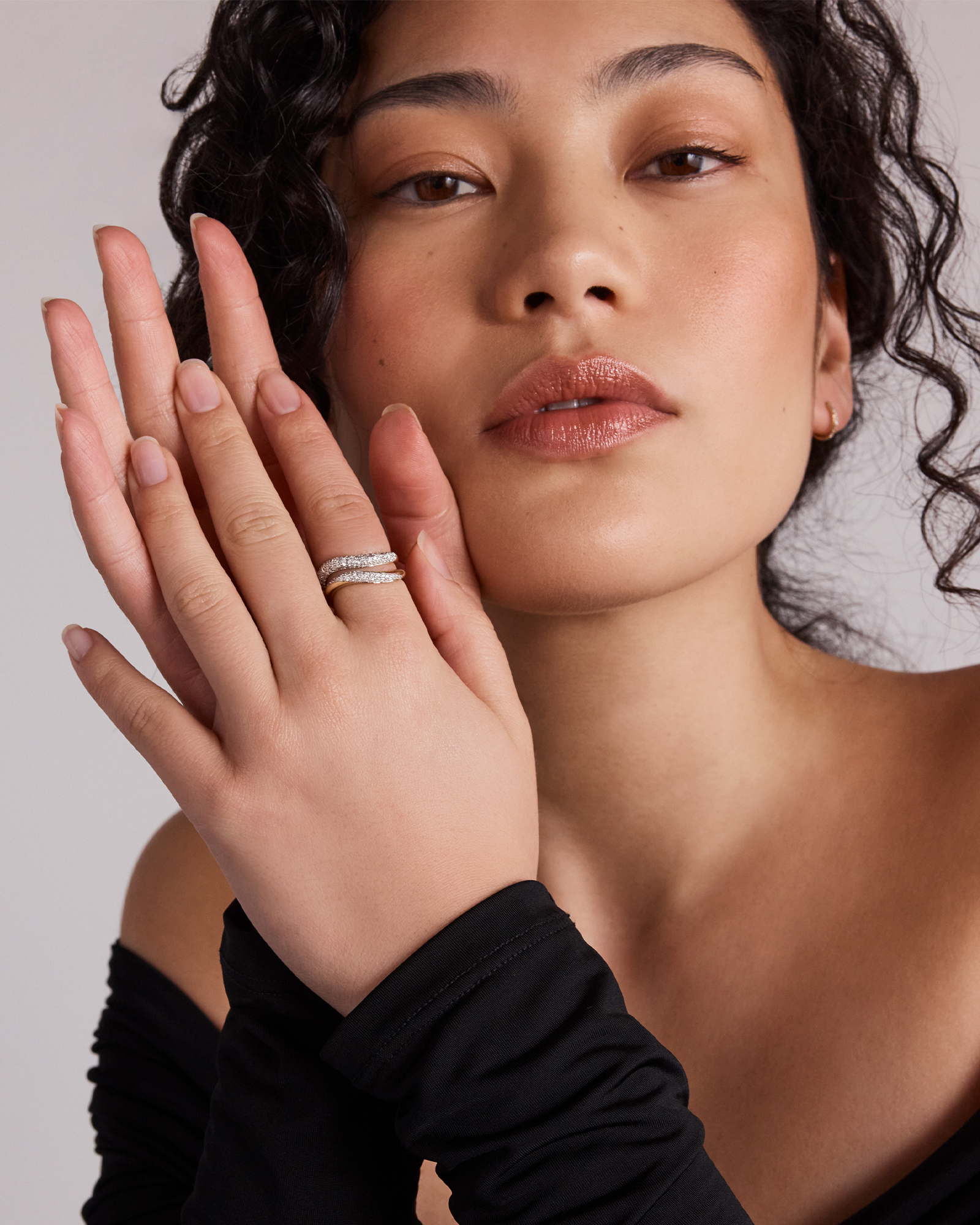 Carat TW Diamond Stardust Wave Ring in 10kt Yellow Gold