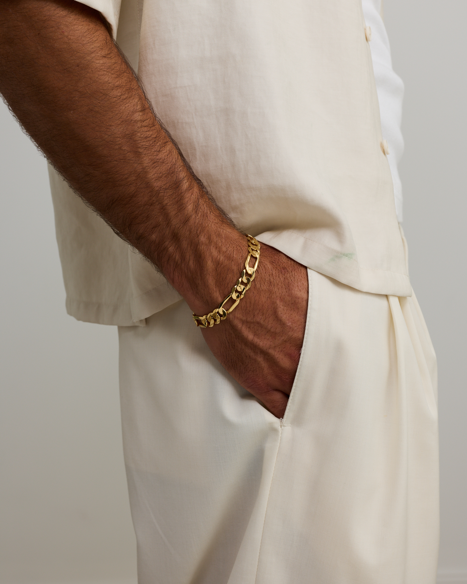 21cm (8") Figaro Chain Bracelet in 18 Karat Yellow Gold Vermeil