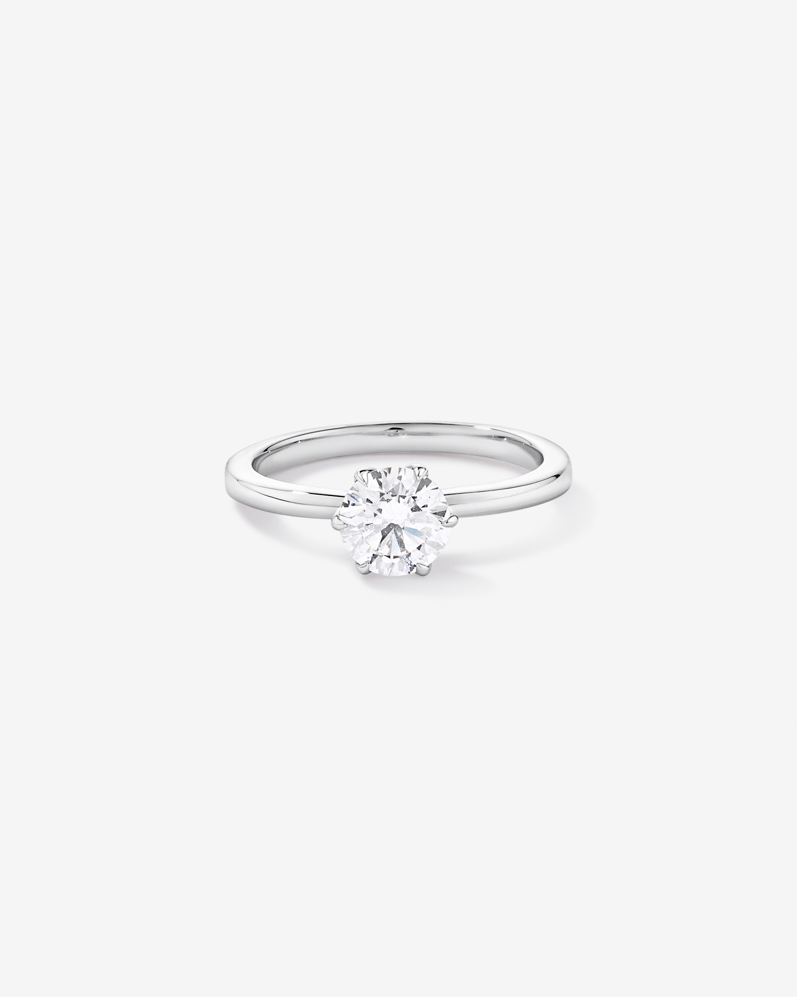Bague solitaire ronde brillante TW 1,00 carat en platine recyclé