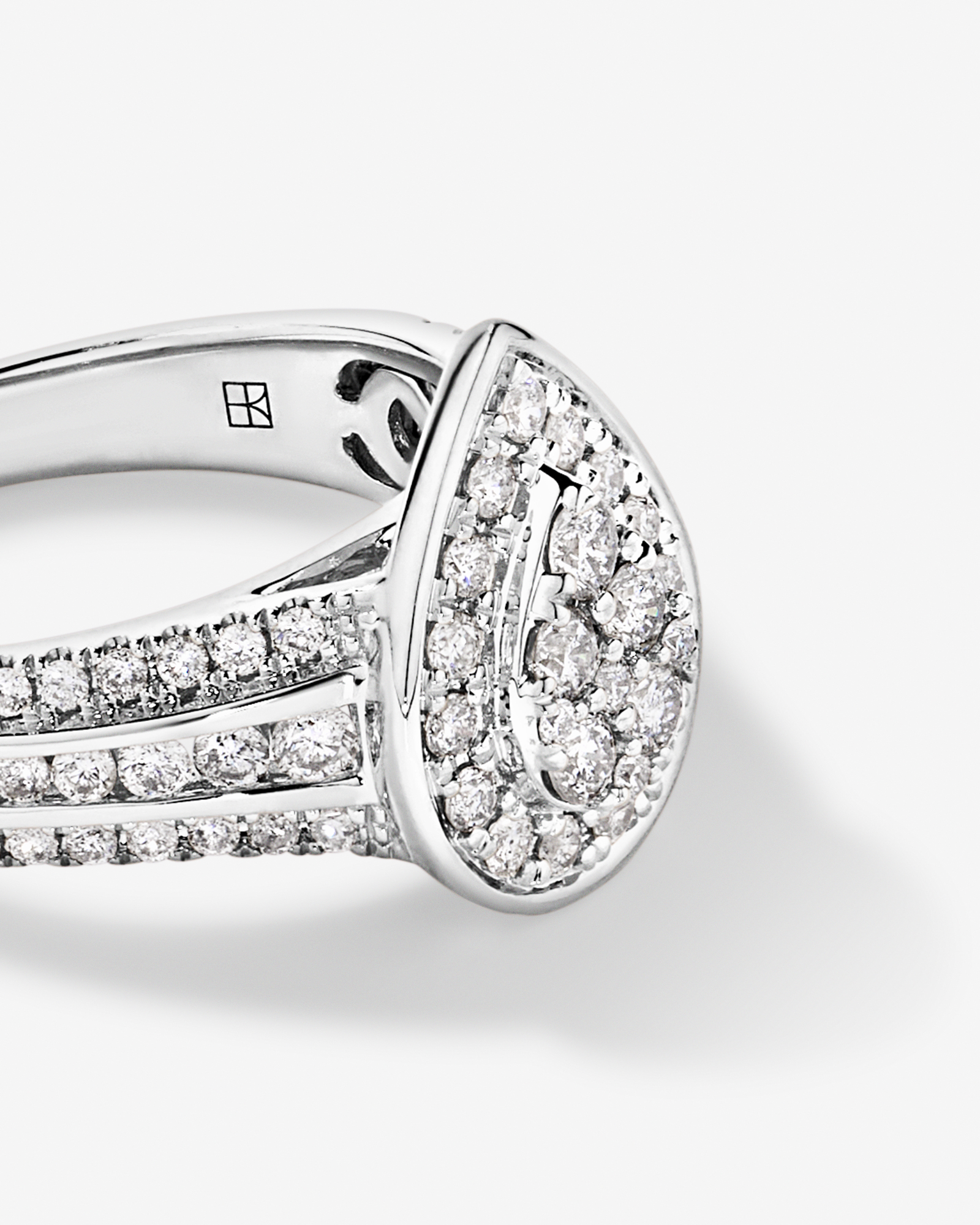 0.85 Carat TW Pear-Shaped Diamond Cluster Ring 10kt Gold