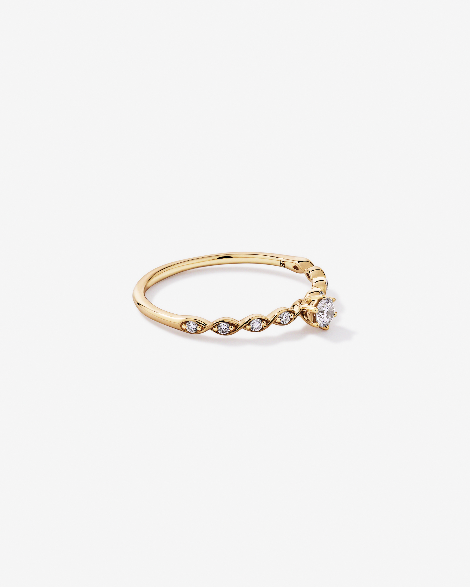 Bague de promesse en or jaune 10 carats avec diamant rond brillant laboratoire (poids total 0,17 carat)