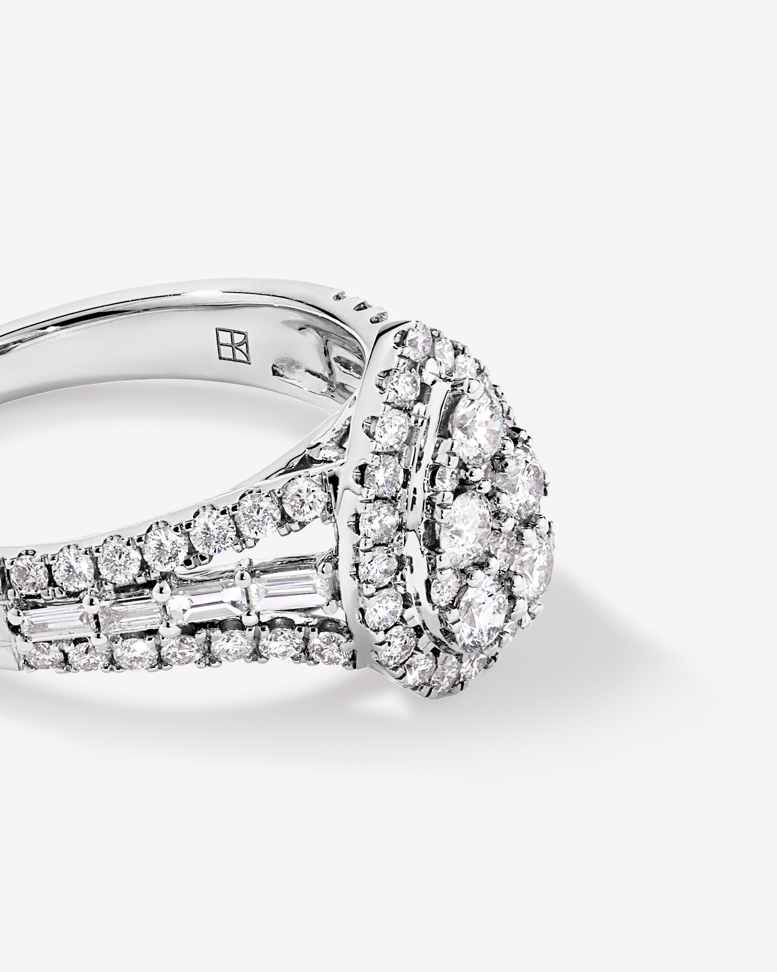 1.25 Carat TW Round Brilliant and Baguette Cluster Diamond Ring 14kt Gold