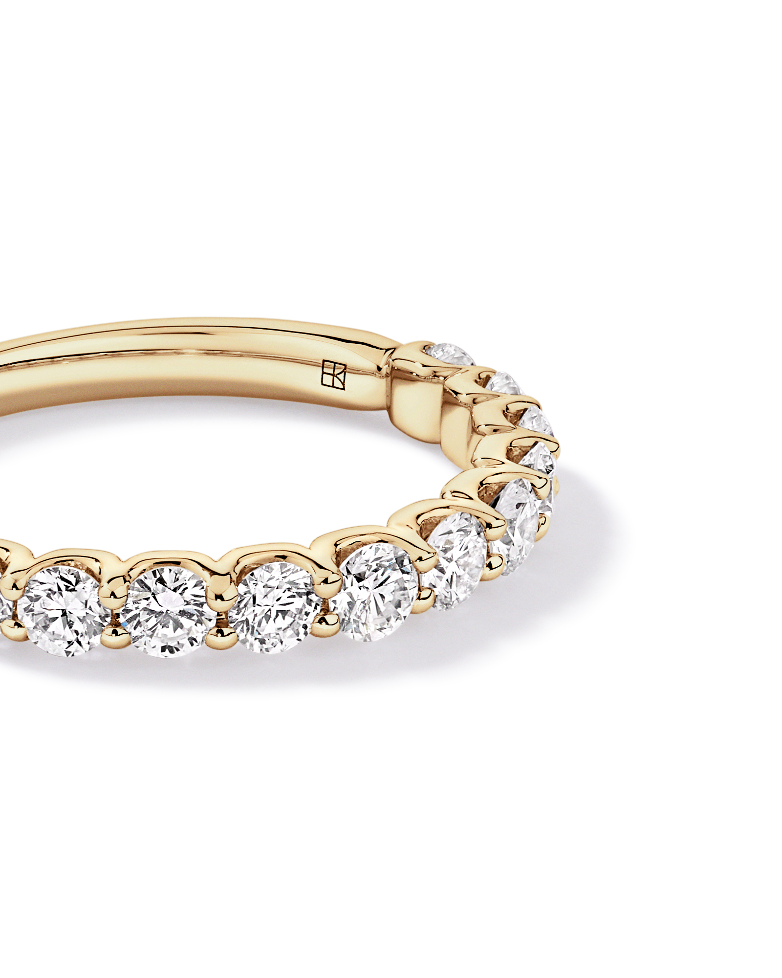 Alliance en or jaune 14 carats sertie d'un diamant rond brillant de synthèse 0,83 carat