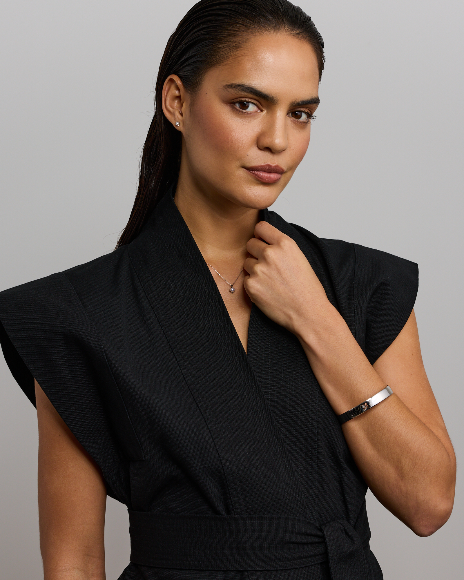 Cultured Freshwater Pearl Pendant and Stud Earring Gift Set in Sterling Silver