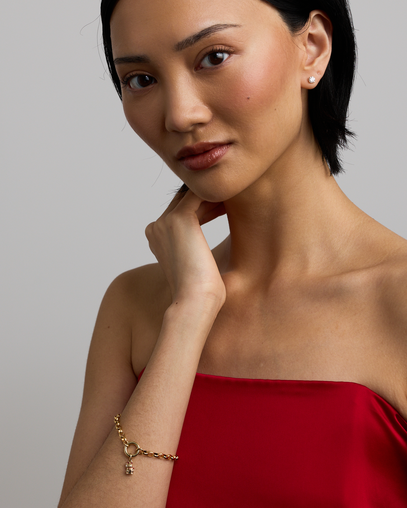 Lucky Cat Pendant with Diamond in 10kt Yellow Gold