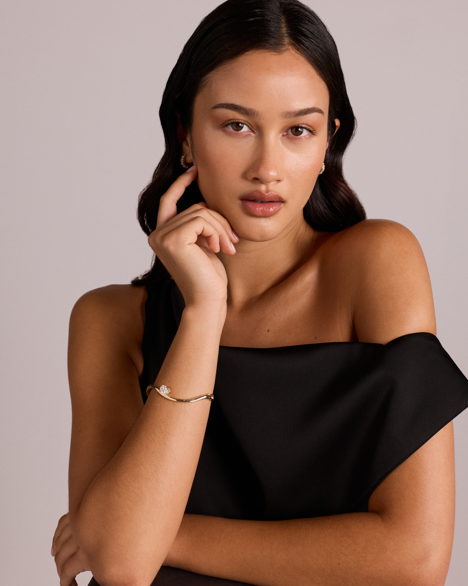 2.00 Carat TW Laboratory-Grown Diamond Oval Twist Bangle in 10kt Yellow Gold