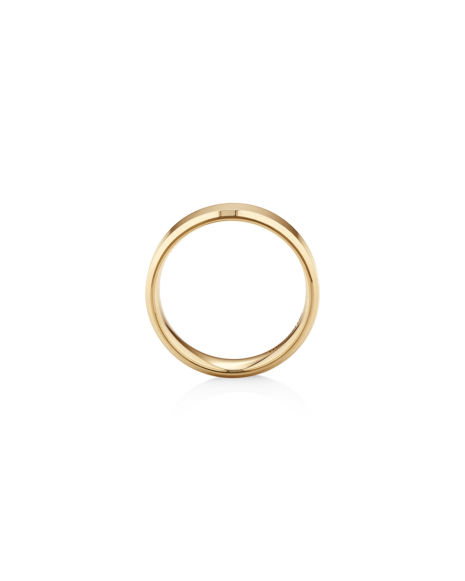 7mm Flat Bevelled Wedding Band in 10kt Yellow Gold