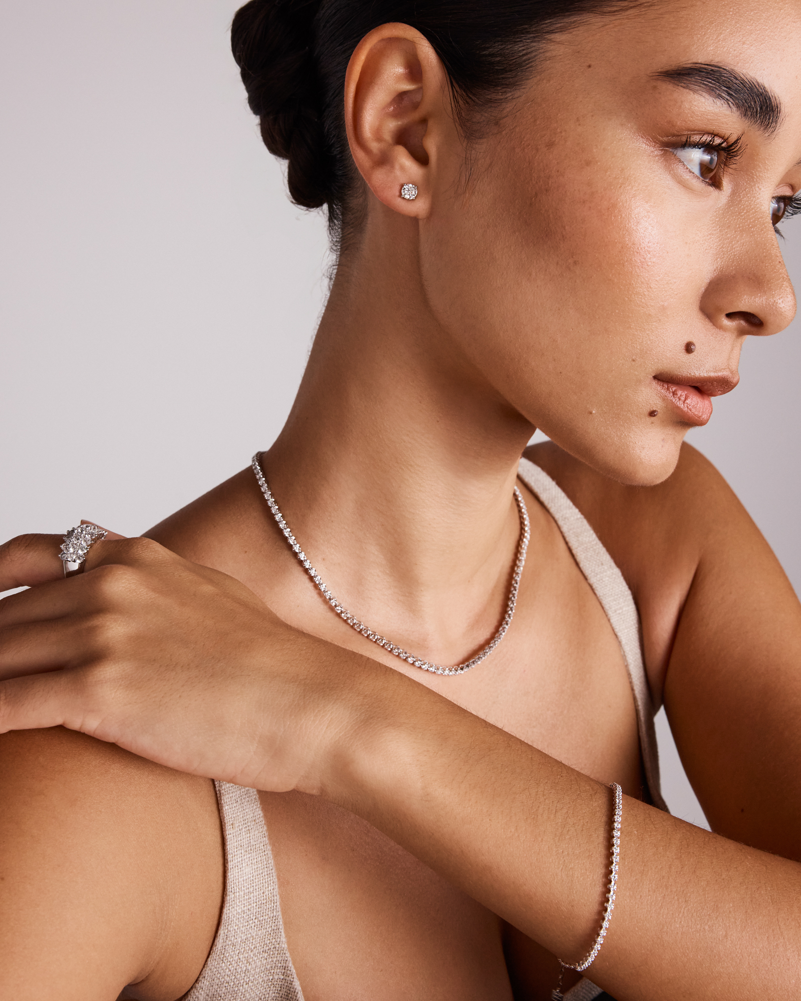 Bague en or blanc 14 K à diamants totalisant 3 ct