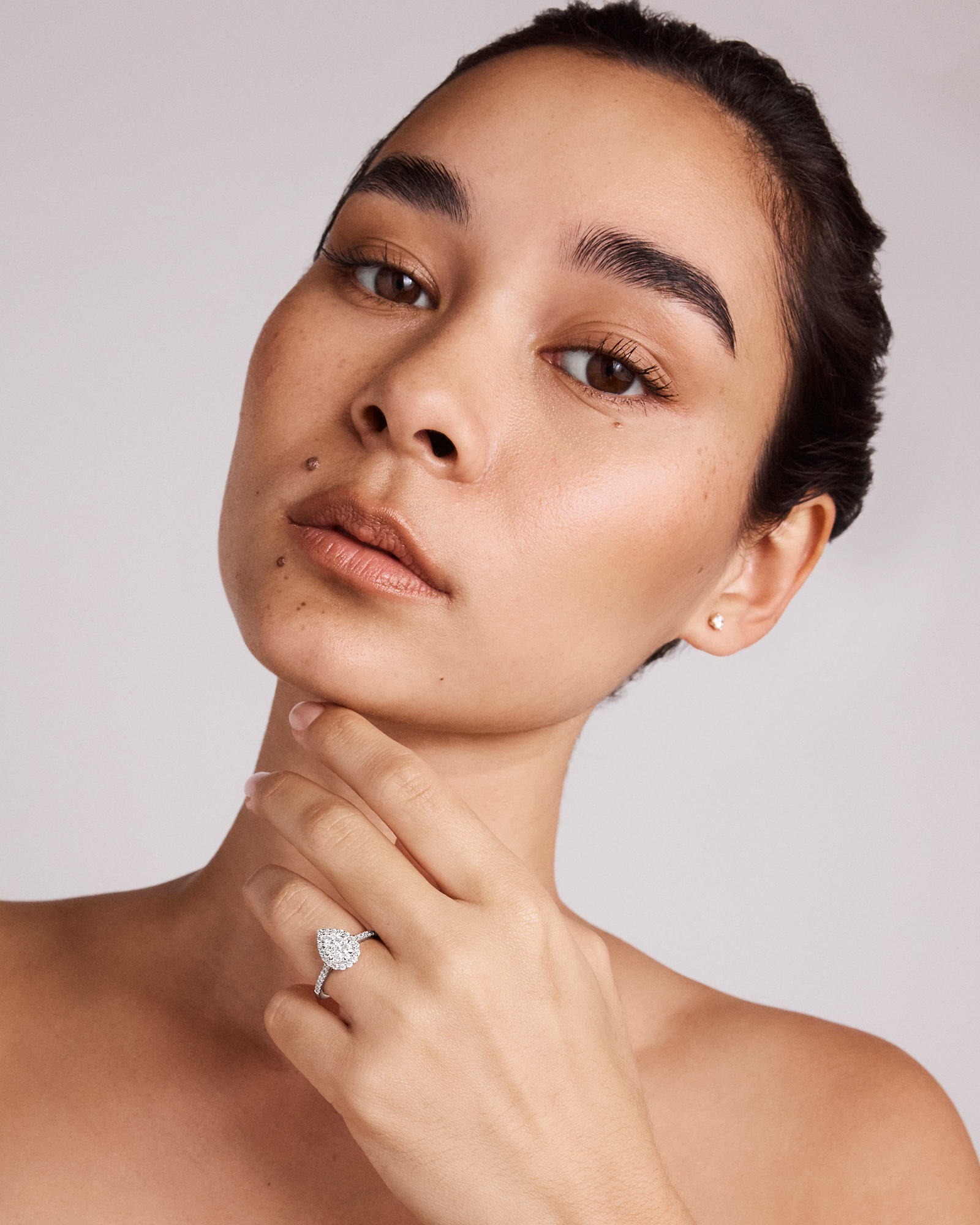 0,79 Carat Poids Total Bague De Fiançailles Halo En Diamant En Forme De Poire, En Or Blanc 14 Ct