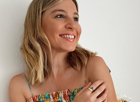 Emerald and Yellow Gold Jewellery Styling Emerald and Yellow Gold Jewellery Styling