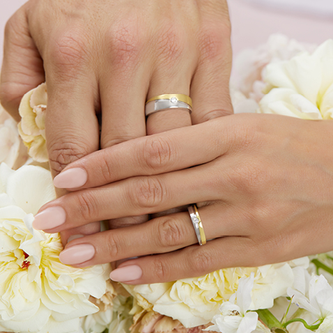 Jewellery gifts for anniversaries