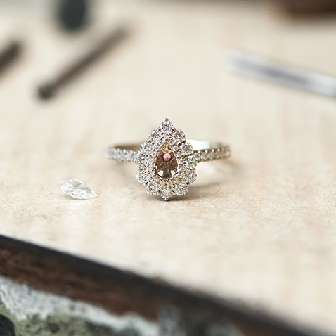 Sir Michael Hill Designer Bridal Pear Cut Diamond Sir Michael Hill Designer Bridal Pear Cut Diamond