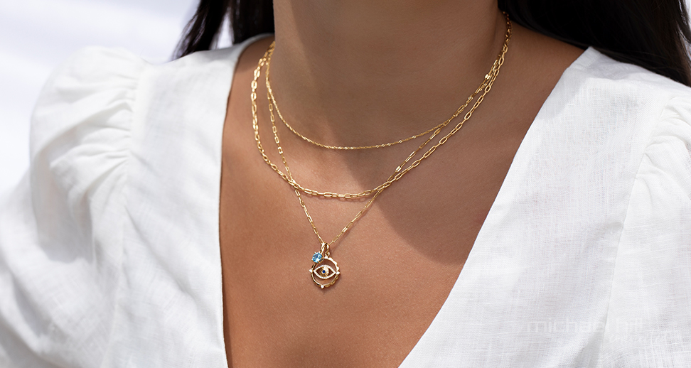How to: Layer your Necklaces How to: Layer your Necklaces